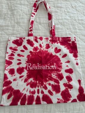 Réalisation Par Pink Tie-Dye Canvas Tote
